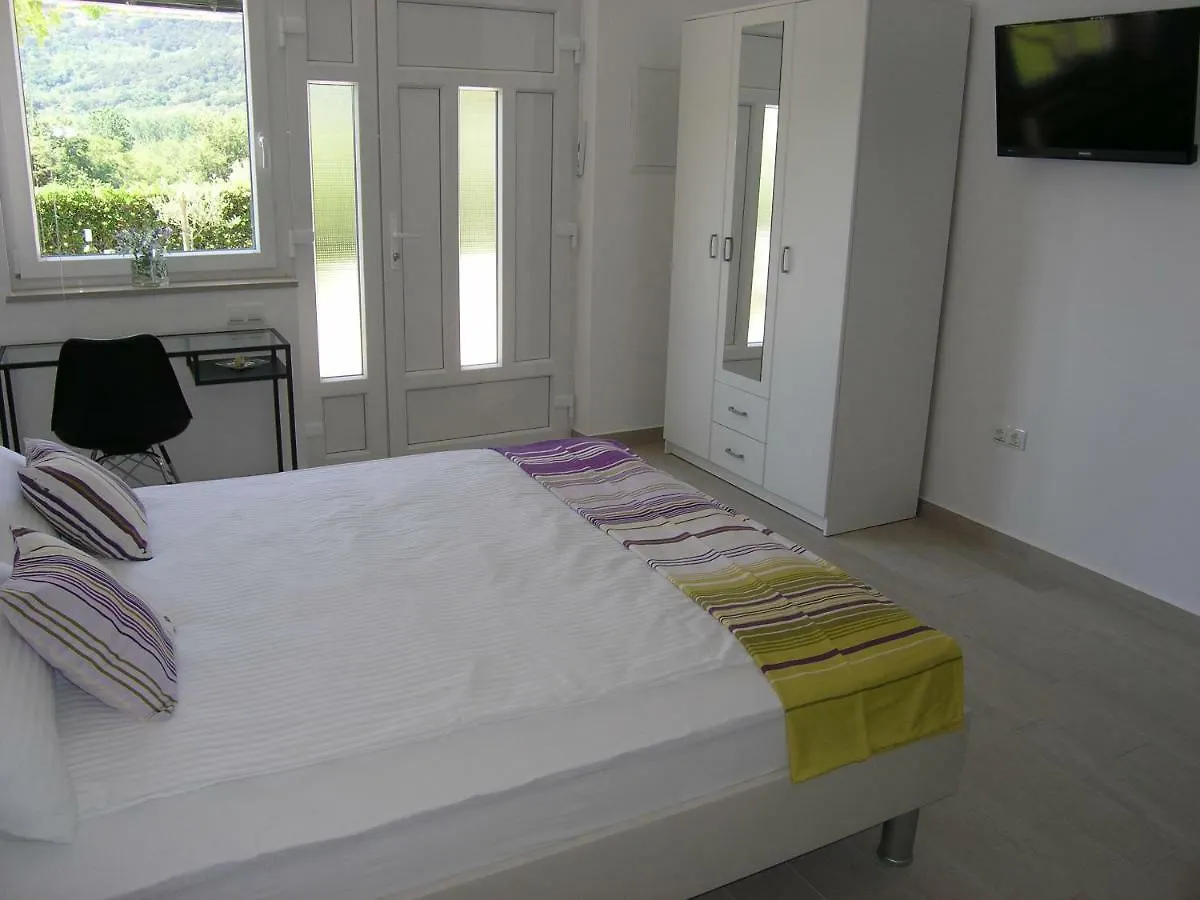 Apartments Aventura Baska For Relaxing Holidays 0*, Baska (Krk)